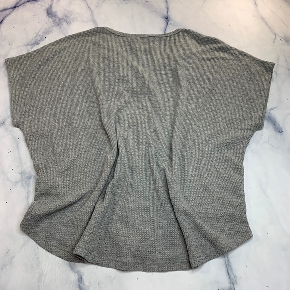 Fantastic Fawn Grey Thermal Button Down Top Blouse - Picture 4 of 8